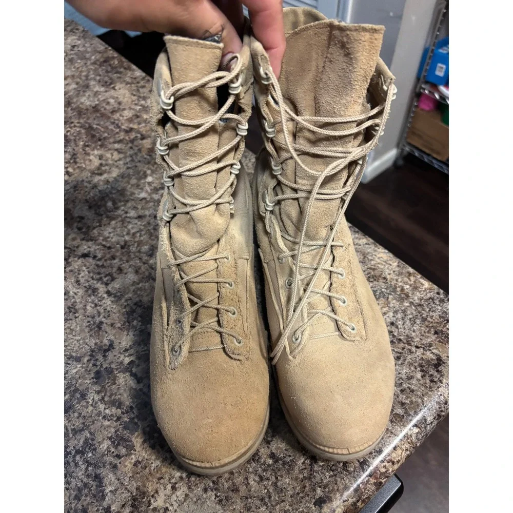 Belleville 770 Mens Tan Suede GORE-TEX Waterproof Combat Boots 9.5 W Made in USA